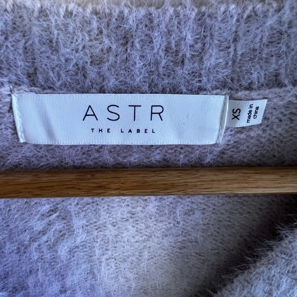 ASTR the label Light Mauve Fluffy buttons Jacket XS nylon and Acrylique - Picture 16 of 16